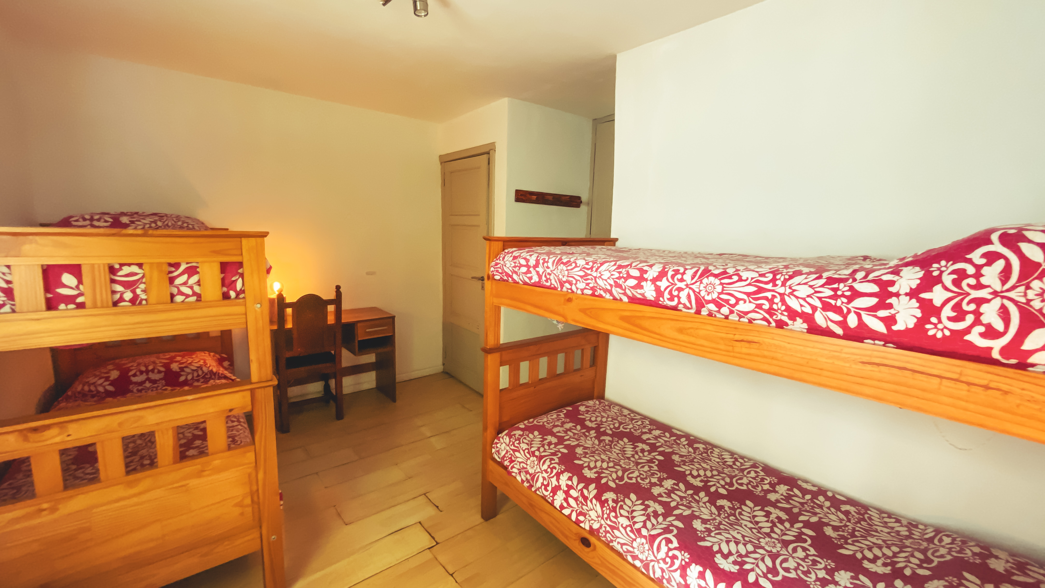 habitación cuadruple con baño privado